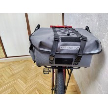 Сумка на багажник велосипеда "ЧЕМОДАН 17" V2.5 серая 17л.
