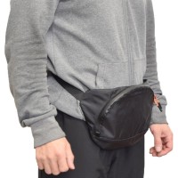 Сумка на пояс (бананка) B2 MAX (1,5л) черная версия 1.4 Сумка на пояс (бананка) B2 MAX (1,5л) черная версия 1.4